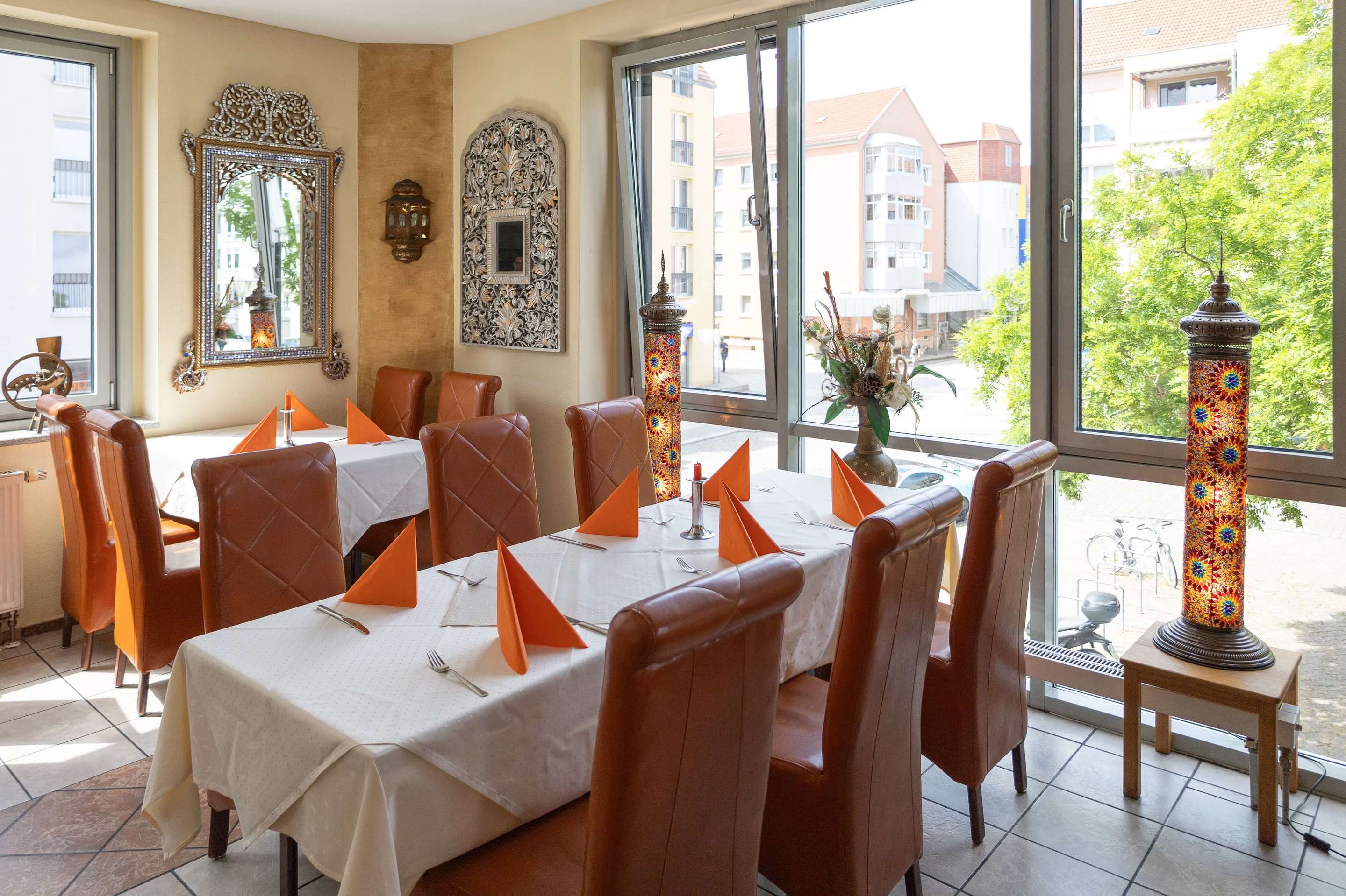 Restaurant "Nirwana" im Zentrum von Frankfurt (Oder), Foto: Anastasiia Kalko, Lizenz: Deutsch-Polnische Tourist-Information Frankfurt (Oder)